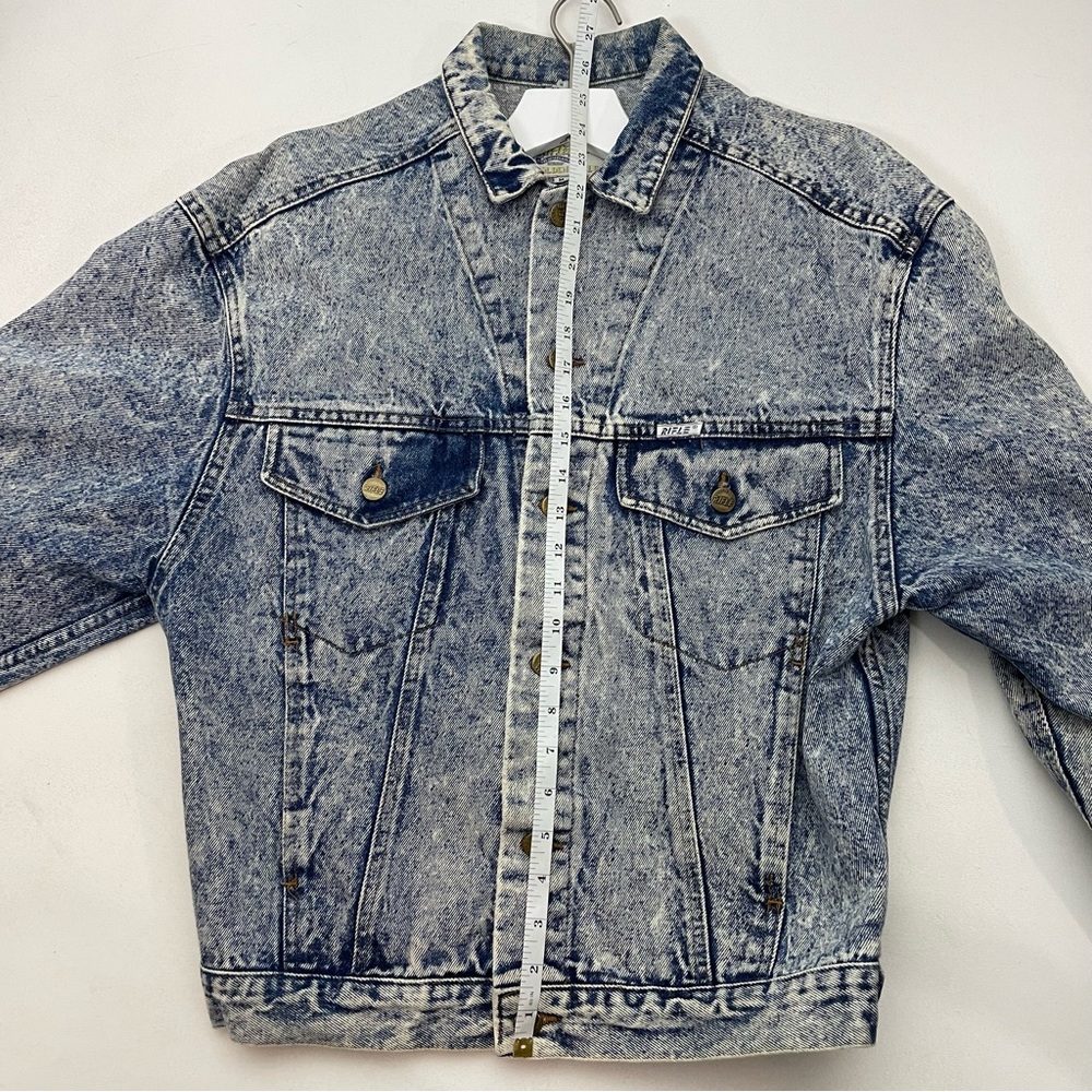 Vintage Barbie Denim Acid Wash Jean Jacket - Picture 4 of 6